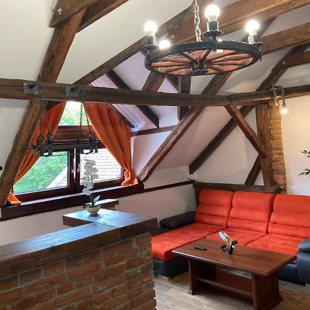 Apartmanovy Dum 13 Podkrovi 1 Seč Extérieur photo