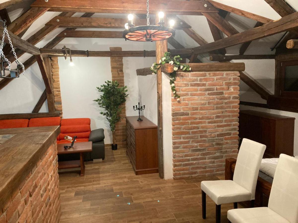 Apartmanovy Dum 13 Podkrovi 1 Seč Extérieur photo