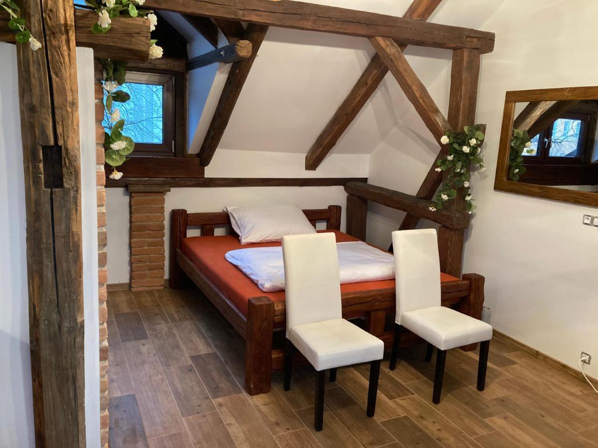 Apartmanovy Dum 13 Podkrovi 1 Seč Extérieur photo