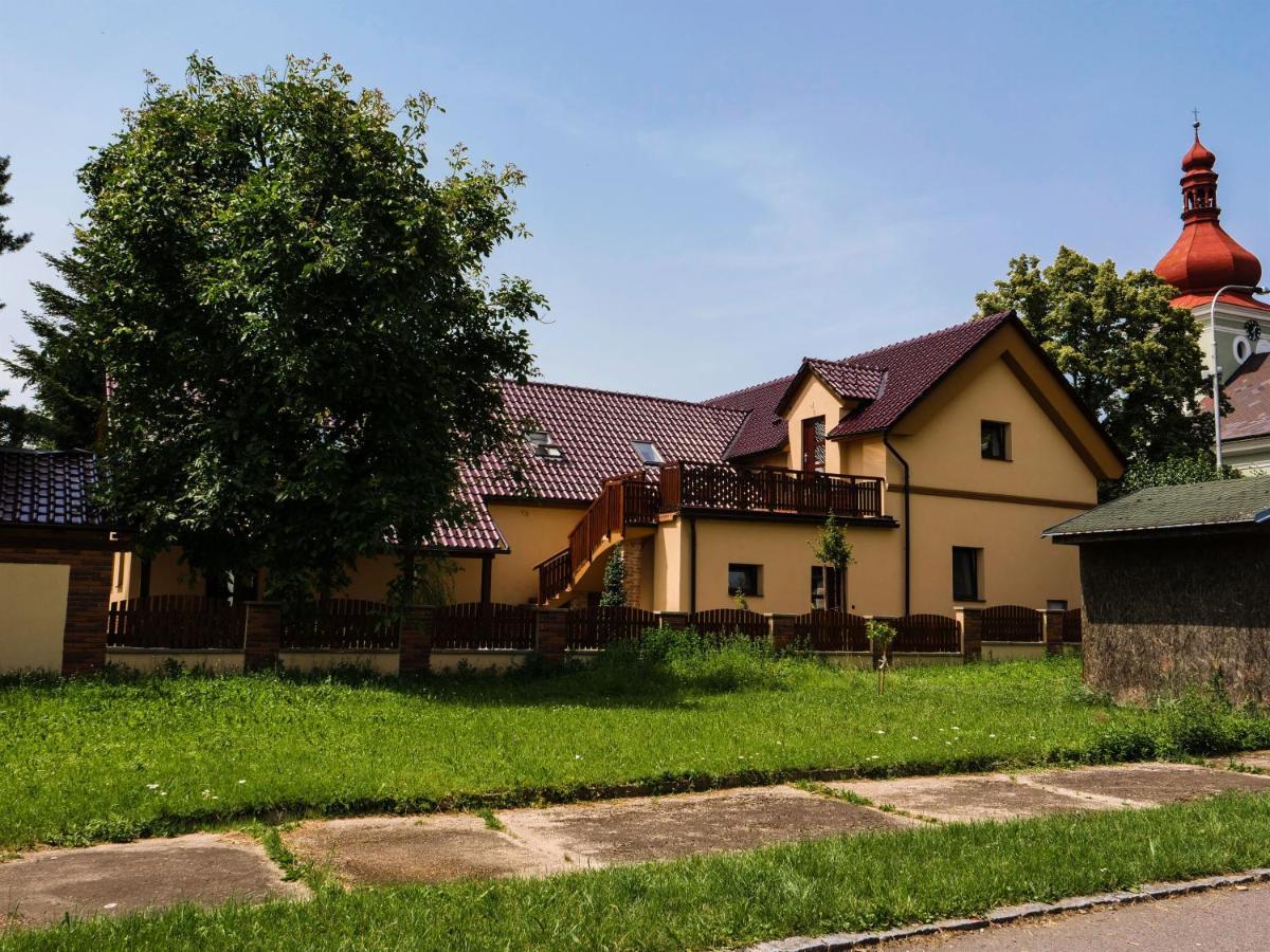 Apartmanovy Dum 13 Podkrovi 1 Seč Extérieur photo